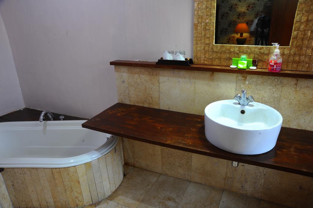 Tegal Panggung Guest House Yogyakarta Exterior foto