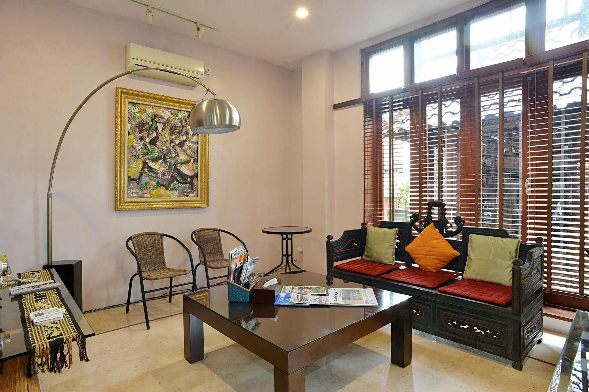 Tegal Panggung Guest House Yogyakarta Exterior foto
